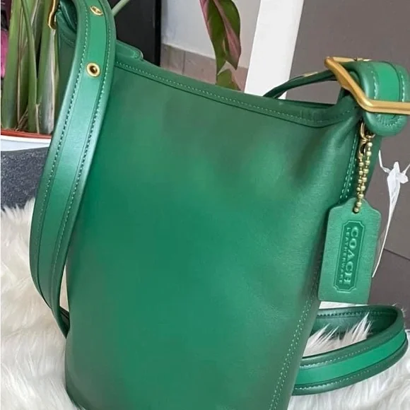 💰SOLD - 5782 - Coach Duffle 16 - Picture 2 of 12